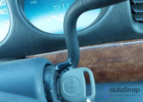 2000 Buick Lesabre Limited from USA, damaged, VIN 1G4HR54K4YU106128